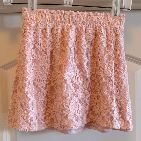 Abercrombie Kids Lace Mini Skirt - Picture 1 of 2